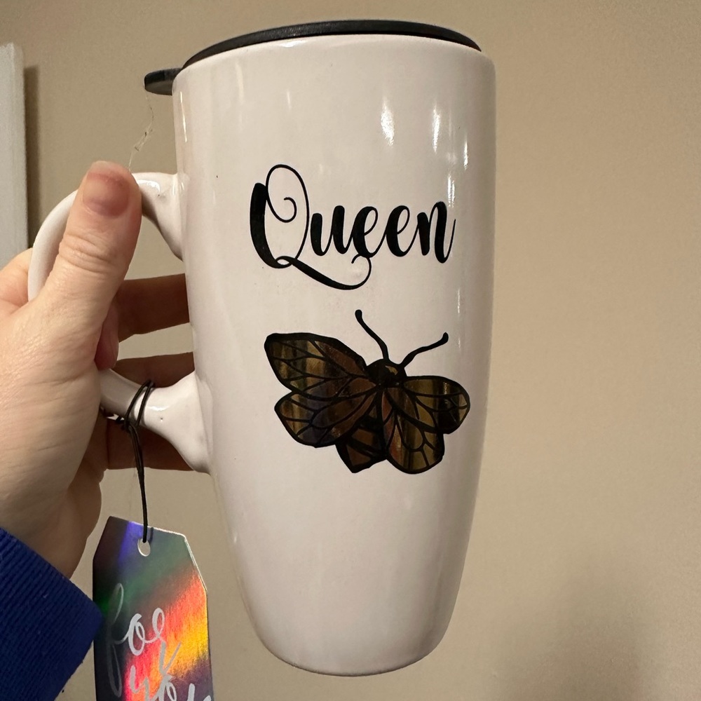 Pair of Queen Bee mugs.  Brand new never used.